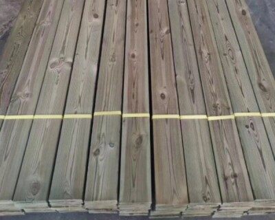 防腐木：芬蘭木